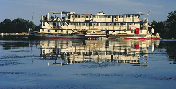 The Murray - river/creek boating