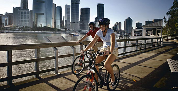 Kangaroo Point, Brisbane - parks river/creek city cycling