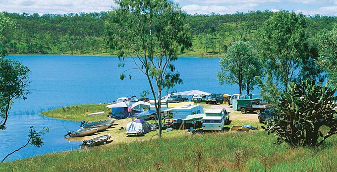 Proston, Fraser Coast South Burnett - lake boating camping