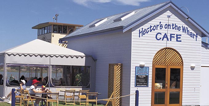 Goolwa, Fleurieu Peninsula - coastal cafes