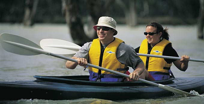 Loch Luna, Riverland