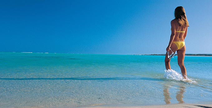 Turquoise Bay, Australia's Coral Coast - beach reef swimming