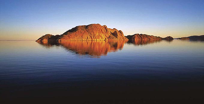 Australia's North West - rocky coastline