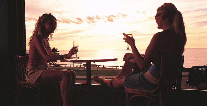 Cottesloe, Experience Perth - sunrise/sunset beach coastal dining out nightlife