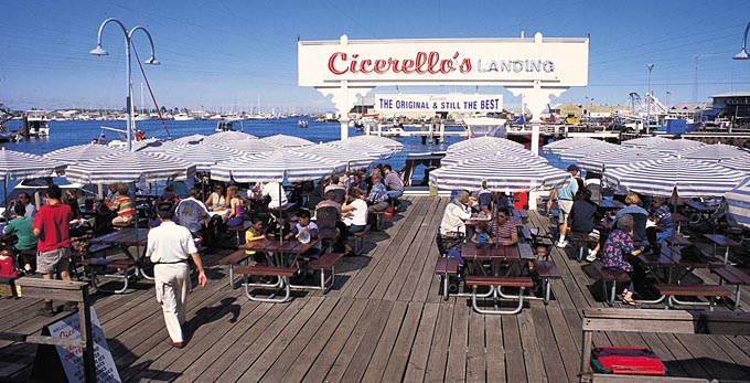 Experience Perth - bay/harbour coastal cafes
