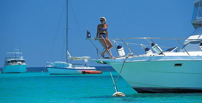Experience Perth - coastal islands boating