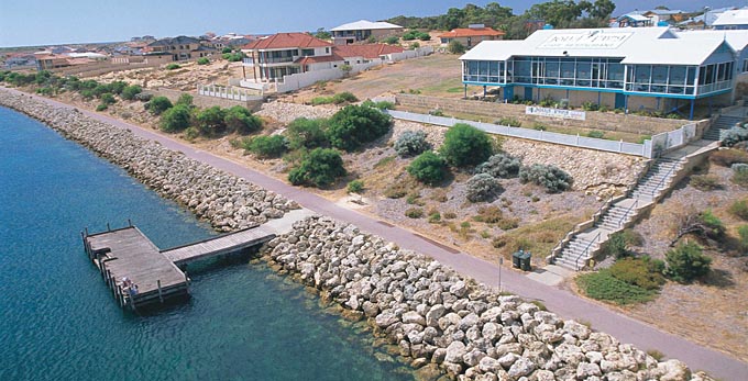 Mandurah, Experience Perth