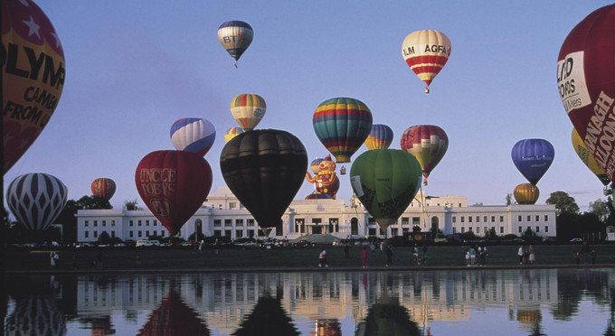 Canberra, Capital Country - ballooning architecture heritage