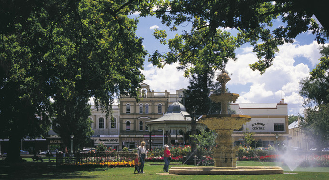 Goulburn, Capital Country - gardens monuments