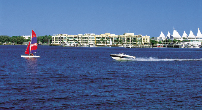 Main Beach, Gold Coast - coastal boating sailing