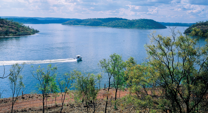 Mount Isa, Outback Queensland - landscape lake boating
