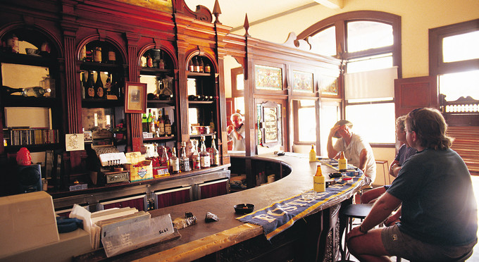 Ravenswood, Townsville - outback country town heritage outback pub