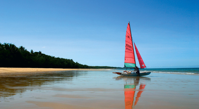 Mission Beach, Tropical North Queensland - beach coastal boating 4wd