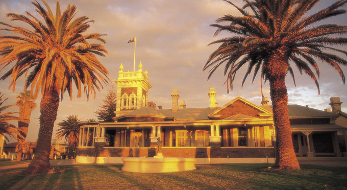 Glenelg, Adelaide - sunrise/sunset architecture