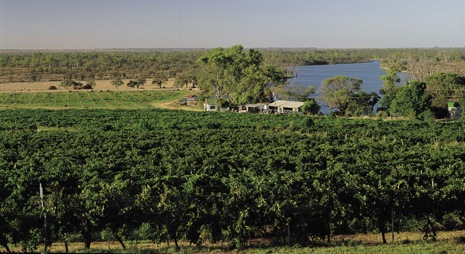 Riverland - river/creek rural