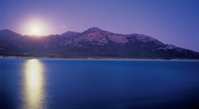 Northern Tasmania - night coastal islands mountains