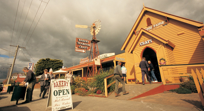 Yarragon, Gippsland - country town heritage shopping