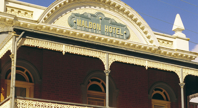 Maldon, Goldfields - country town heritage outback pub