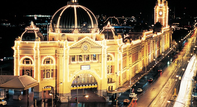 Melbourne - night architecture heritage