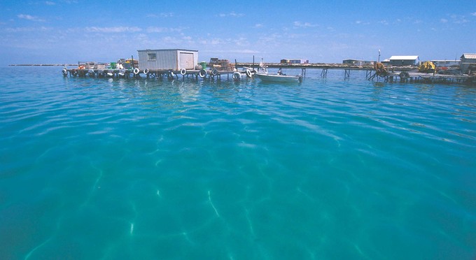 Abrolhos Islands - bay/harbour boating